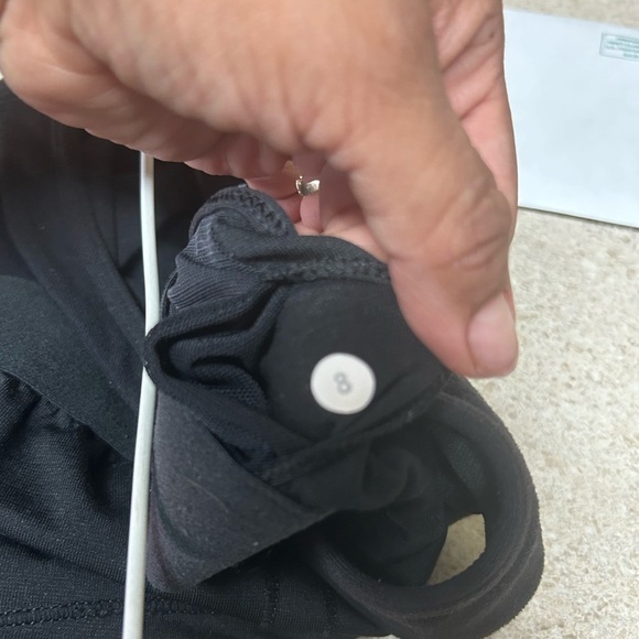 Lululemon Scoop Me Up Tank - Black - lulu fanatics
Size 8 in excellent condition - Picture 7 of 7